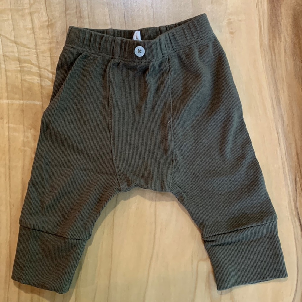 Kate Quinn Panda Button Pant